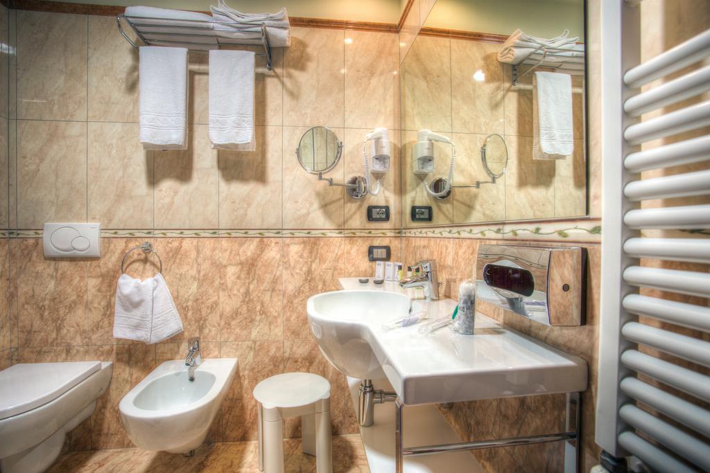 Hotel Il Duca Del Montefeltro Pennabilli Pokoj fotografie